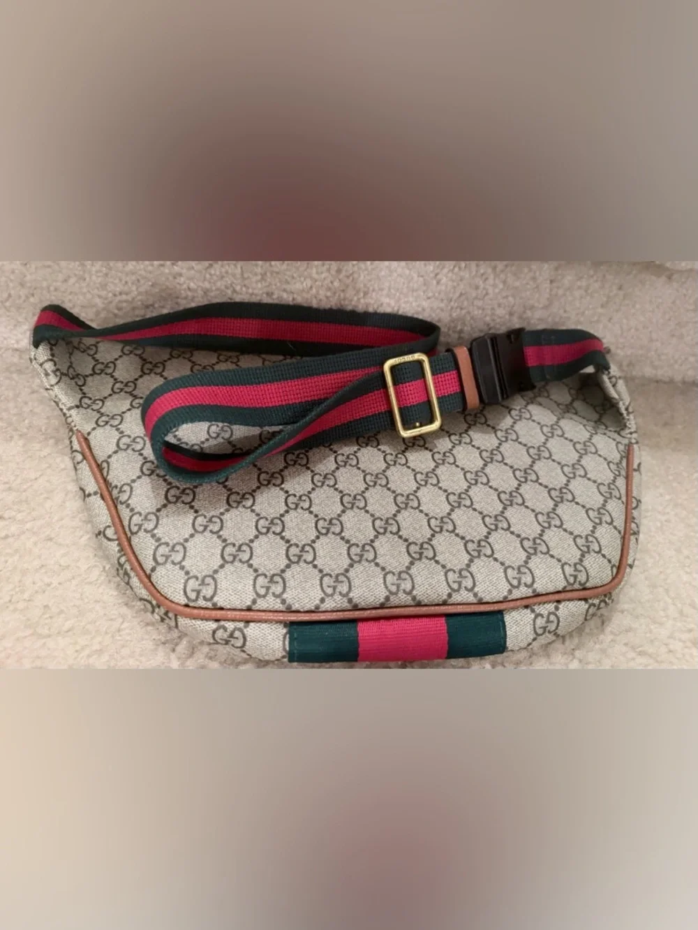 Gucci Beige GG Canvas Crossbody belt Bag with Brown Leather and Green/Red Stripe - Picture 8 of 10